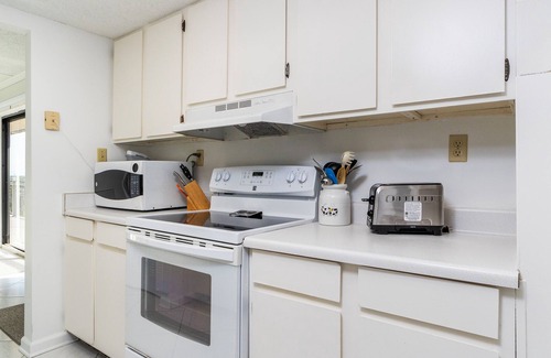 Crescent Beach Condo | About the View at Ocean House 312
