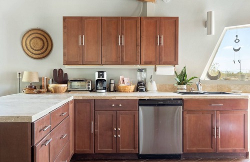 Landers House | 🌵Abracadabra Dome in the Desert - Come Experience the UNIQUE and Cozy🌵