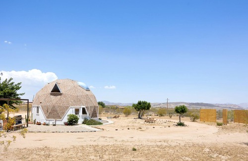 Landers House | 🌵Abracadabra Dome in the Desert - Come Experience the UNIQUE and Cozy🌵