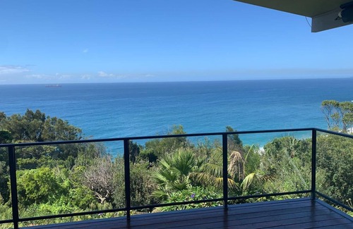Scarborough House | Absolute ocean view (and mountain views also)
