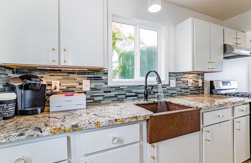 Keaau House | Absolute Oceanfront on Ancient Lava Cliffs! Whales, dolphins, turtles!