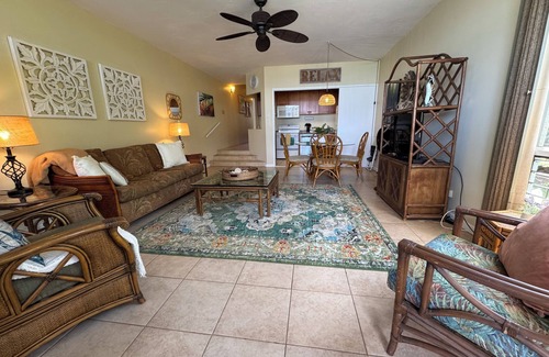 Honokowai Condo | Absolutely Beachfront - Hale Mahina Beach Resort - B206