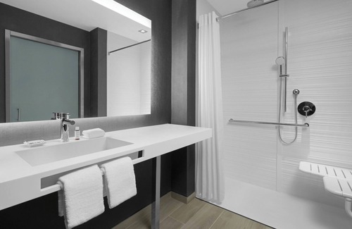 Central West End Hotel | AC Hotel St. Louis Central West End