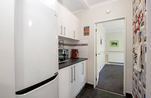 Taupo House | Acacia Bay Retreat - Acacia Bay Holiday Home