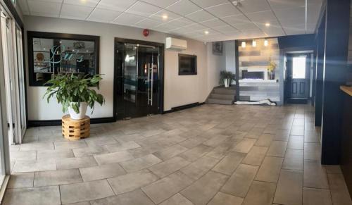 Stephenville Hotel | Acadian Hotel