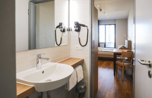 Kreuzberg Hotel | acama Hotel & Hostel Kreuzberg