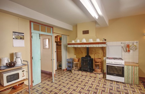 Saint-Chinian House | Acanthus Holiday Home - Charming Village House for Rent