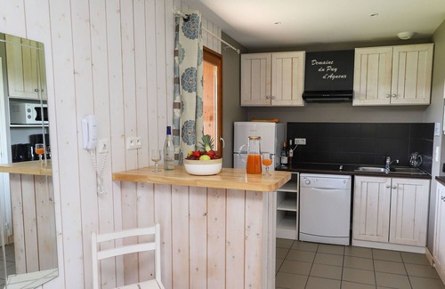 Meyrignac-l'Eglise Ski Chalet | Accès direct au lac | Chalet mitoyen + Terrasse