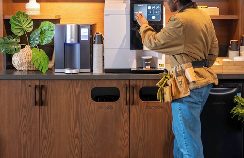 Saanich Hotel | Accent Inns Victoria