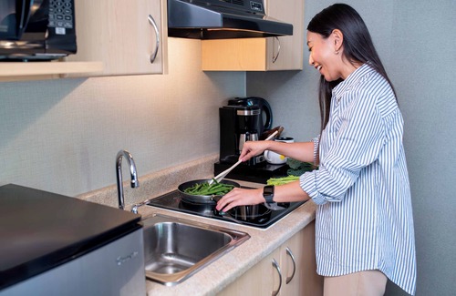 Saanich Hotel | Accent Inns Victoria