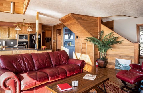 Chinook House | Access to the North Coast - Columbia River, Baker Bay, Pacific Ocean = Paradise