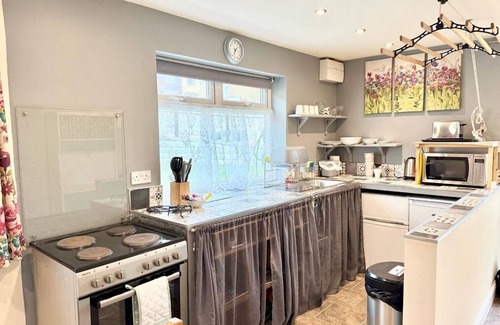 Sketty House | Accessible, Couple Friendly Home | Pass The Keys