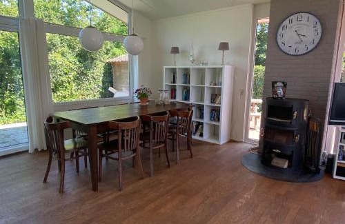 Scharendijke House | Achthoek78, rustige ligging minuten van het strand