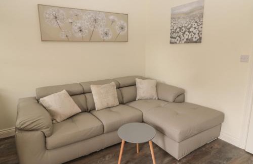 Longframlington House | Acorn Cottage