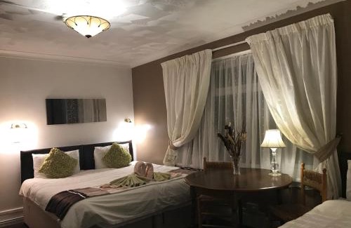 Gosport House | Acorn Lodge Guest House - Free parking