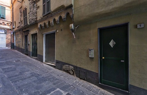 Pre Apartment | Acquarium Studio by Wonderful Italy