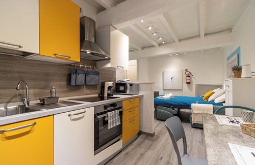 Intra Apartment | Acquaviva Apartment - Intra - Verbania - Air conditioning and Wi-Fi