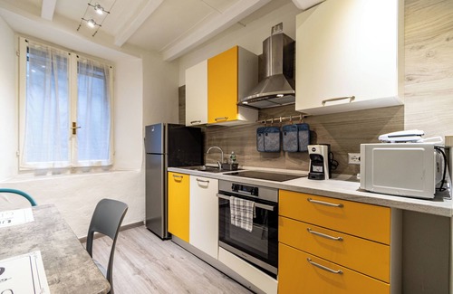 Intra Apartment | Acquaviva Apartment - Intra - Verbania - Air conditioning and Wi-Fi