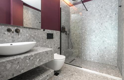 Monastiraki Apartment | Acropolis View Luxury Apartments with Jacuzzi