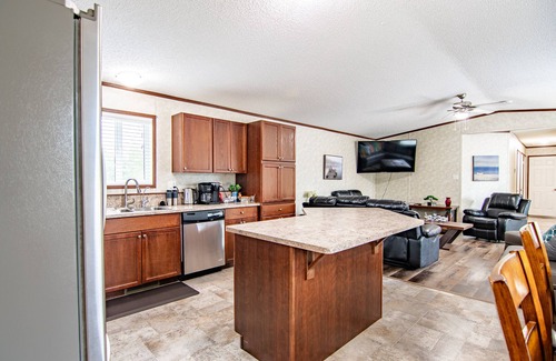 Sylvan Lake Cabin | Across from the beach and in downtown Sylvan Lake
