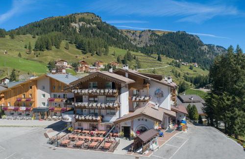 Arabba Hotel | Active Hotel Malita