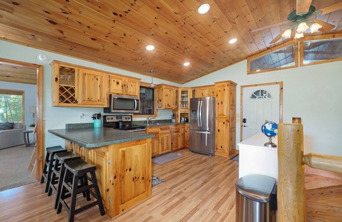 Eagle Rock Cabin | Adalee - Table Rock Lake, Roaring River, Eureka Springs, Dogwood Canyon