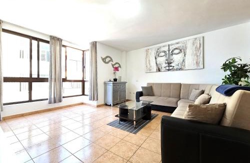 Los Abrigos Apartment | Adas Home, Los Abrigos, Wifi and Near the Beach