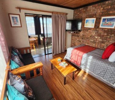 Colchester Apartment | Addo Bush & Bay Cottage