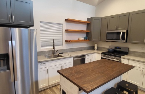 Show Low Apartment | Addye's Hangout in the Woods - 1.5 acre Tall Pines, Clean Air and Nature