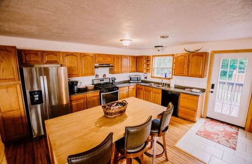 Cold Brook Cabin | Adirondack Lodging with Beach Access & Panoramic Lakeviews