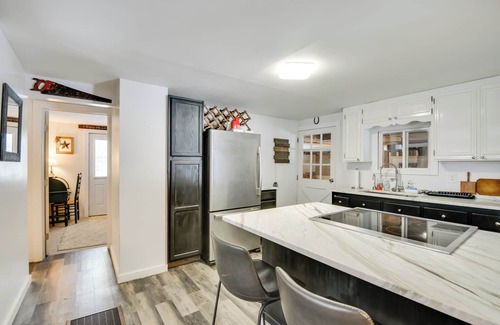 Brantingham Cottage | Adirondacks Cabin: Fish, Hunt & Hike!