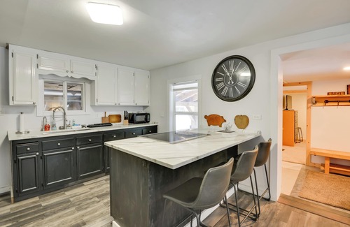 Brantingham Cottage | Adirondacks Cabin: Fish, Hunt & Hike!