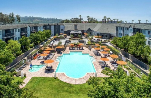 Del Mar Heights House | Adjacent to Del Mar racetrack, near the beach