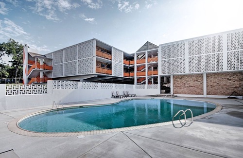 Greater Belhaven Apartment | Admiral Benbow # 260