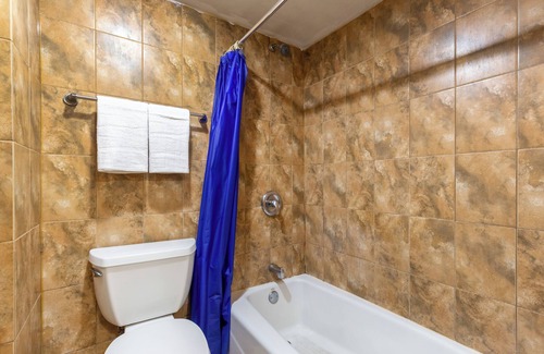 Chatham Hotel | Admiral Motel By Oyo Chicago I-94