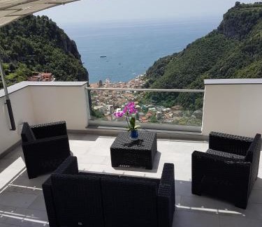 Pontone House | Admiring Amalfi