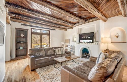 Broadmoor House | Adobe del Sol - House & Cottage by The Broadmoor