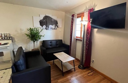 Thermopolis House | Adorable 1 Bedroom Cottage near Hot Springs!