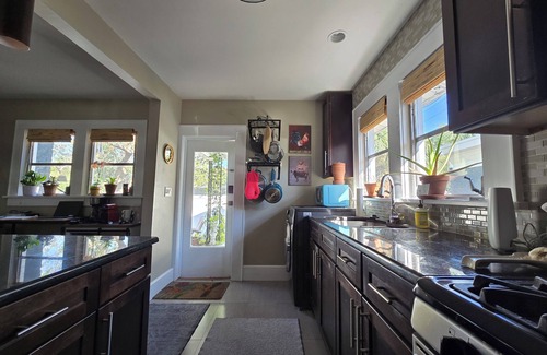 Historic Old Northeast House | Adorable 2/2 bungalow in highly desirable Historic Old Northeast St. Petersburg!