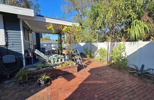 Historic Old Northeast House | Adorable 2/2 bungalow in highly desirable Historic Old Northeast St. Petersburg!