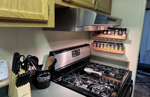 State College House | Adorable 3 Bedroom Walking Distance to Stadium & Campus