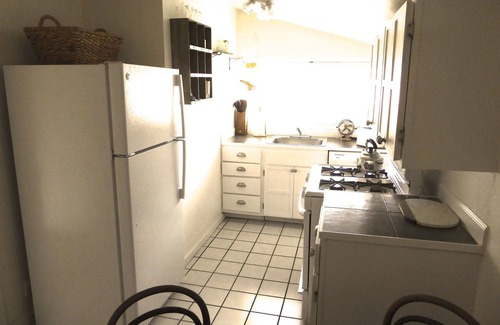 Flagstaff Apartment | Adorable & Affordable Historic Cottage/Walk to Downtown/NAU/Groceries & Trails