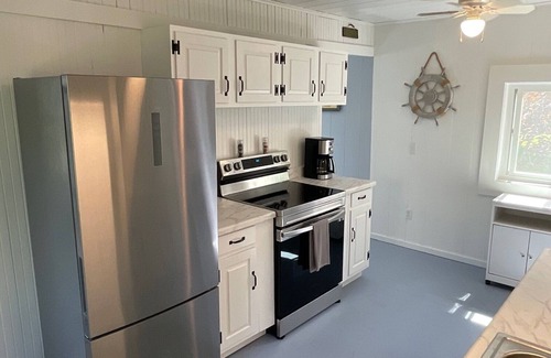 Westbrook Center Cottage | Adorable Beach Cottage for Monthly Rental Across the street from the beach!