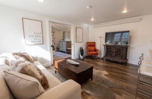 Rapid City House | Adorable Bungalow w/Private Patio Mins away from Downtown Rapid City