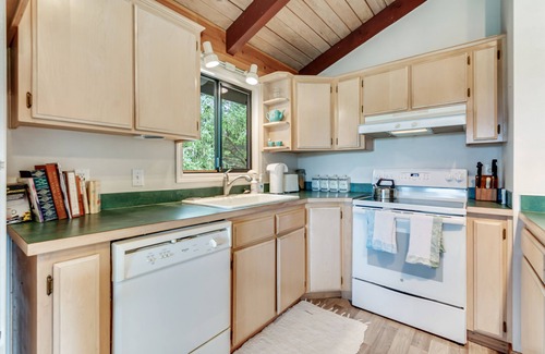 Copalis Beach House | Adorable cottage near the beach w/wood stove, firepit, & full kitchen