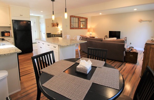Harwich Port Apartment | Adorable Custom Specious Apartment (2285)