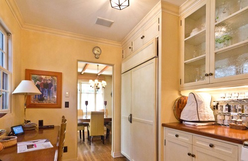 Oak Park Cottage | Adorable French Tudor Cottage Home. Walk to State Street! Blocks from Theater!