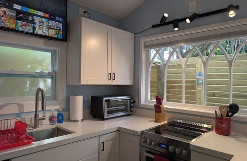 Key West Historic District Apartment | Adorable gated loft studio two blocks from Duval in Old Town - Location Location