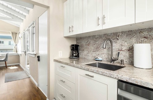 Rio del Mar House | Adorable Rio Del Mar Beach House - Steps to beach!