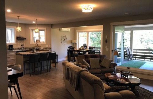 Blind Bay House | * Adult-orientated* Self-contained Private Suite*King Bed*